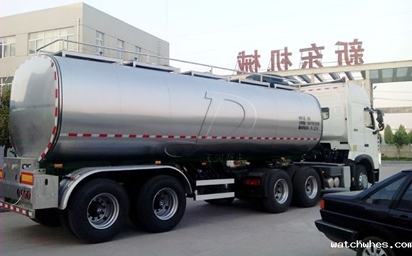 25吨<a href=http://xnc.xdqj.com/xnc/ target=_blank class=infotextkey>半挂<a href=/ target=_blank class=infotextkey>奶罐车</a></a>