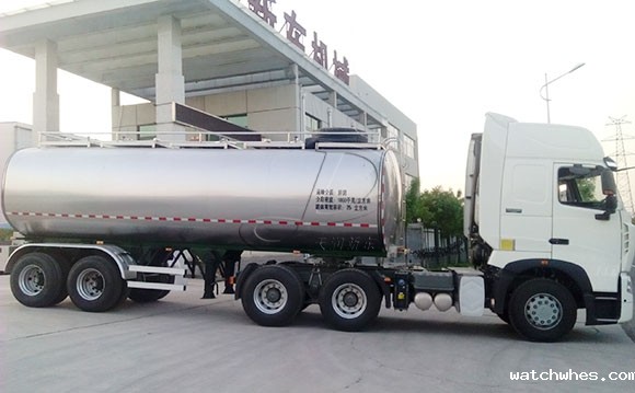 25吨<a href=http://xnc.xdqj.com/xnc/ target=_blank class=infotextkey>半挂<a href=/ target=_blank class=infotextkey>奶罐车</a></a>