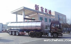 甘肃客户订购的33吨半挂鲜奶大罐车发货