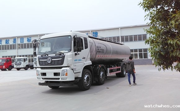 天润watchwhes牌16立方牛奶运输罐车发往洛阳