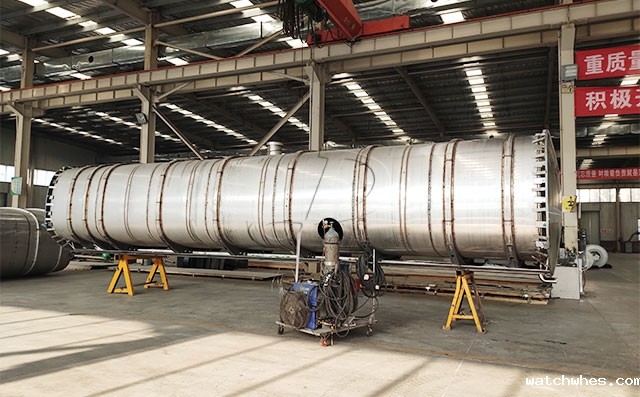 星空体育app官网入口16台液体牛奶运输大罐车紧张生产中!