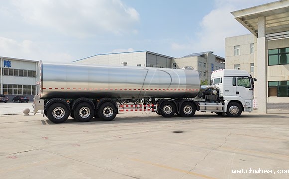 半挂牛奶运输背罐车