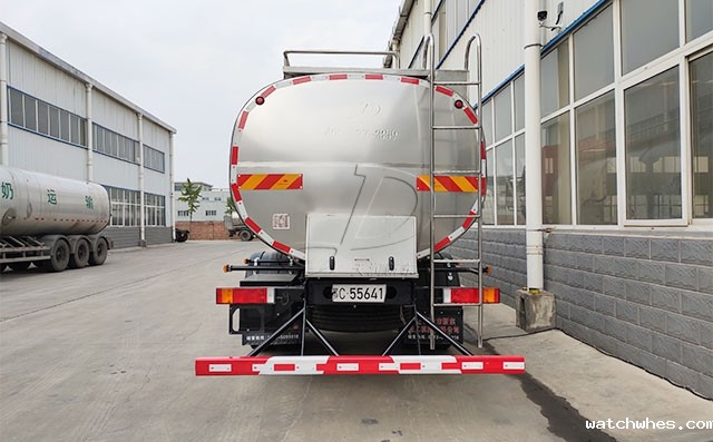 国内第一辆国六标准<a href=/ target=_blank class=infotextkey>奶罐车</a>准备发货上岗了!