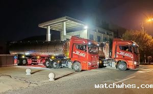 福建物流公司订购的三桥半挂奶罐车连夜发车