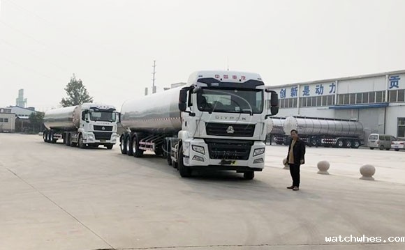 物流公司订购的半挂鲜奶冷罐<a href=/ target=_blank class=infotextkey>奶罐车</a>顺利发车