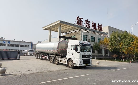 天润watchwhes半挂冷藏<a href=/ target=_blank class=infotextkey>奶罐车</a>又发货了~日发两车!连发三天!