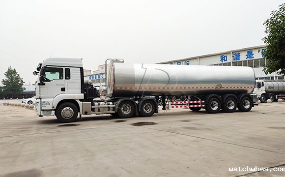 天润watchwhes半挂冷藏<a href=/ target=_blank class=infotextkey>奶罐车</a>又发货了~日发两车!连发三天!