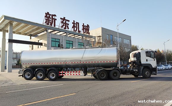 两辆天润watchwhes<a href=http://xnc.xdqj.com/xnc/ target=_blank class=infotextkey>半挂<a href=/ target=_blank class=infotextkey>奶罐车</a></a>发往重庆某物流公司