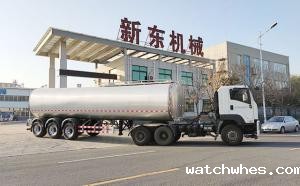 两辆天润watchwhes半挂奶罐车发往重庆某物流公司