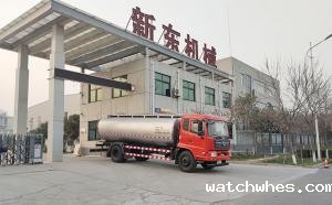 甘肃客户订购的拉奶保温鲜奶罐车提车现场