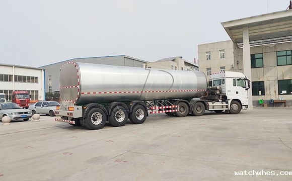 液态鲜奶运输物流车