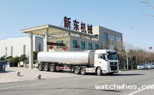 我公司36吨大型牛奶保温液罐车发往江苏徐州