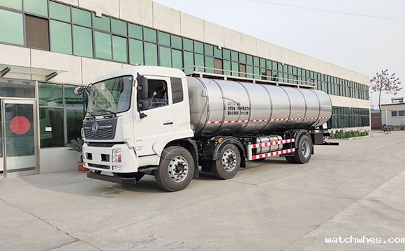 拉液体奶的不锈钢罐车