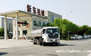 河北前四后四车罐一体鲜奶运输专用车发货现场