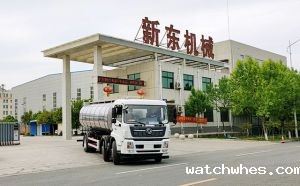 我公司车罐一体前四后四鲜奶罐车今日发往山东