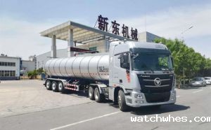 我公司34立方半挂物流运输奶罐车发往西安