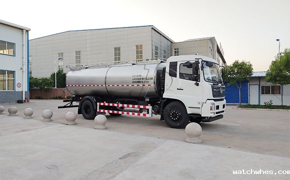 国六一体拉奶车