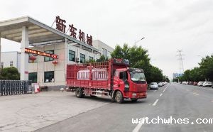 我公司6吨不锈钢保温运输罐顺利发往河南洛阳