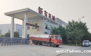 我公司10吨不锈钢车载牛奶运输罐今天发往山东