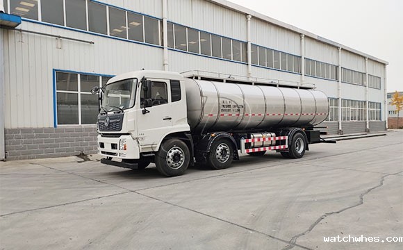 运输牛奶罐装车