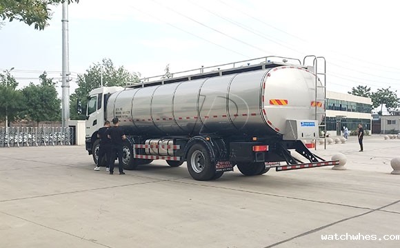 东风国六奶罐车