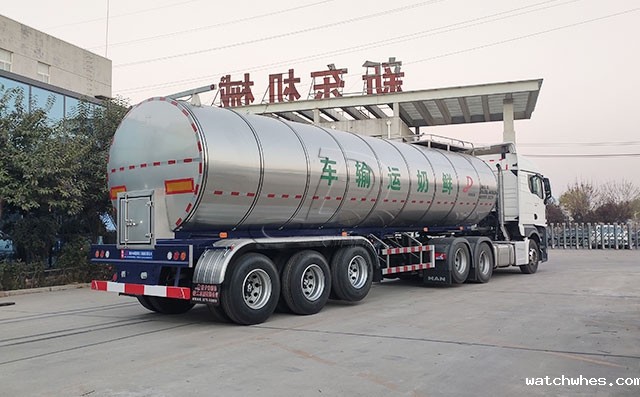 东北走起!再发3台34吨半挂奶罐车