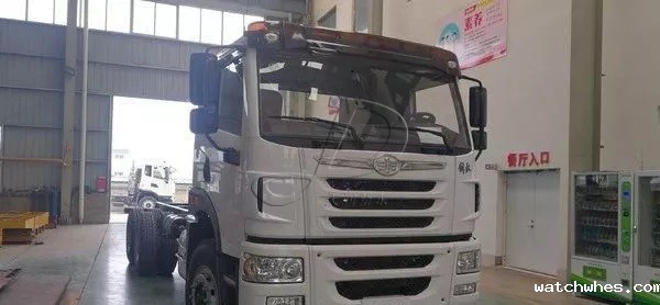 <a href=/ target=_blank class=infotextkey>奶罐车</a>底盘