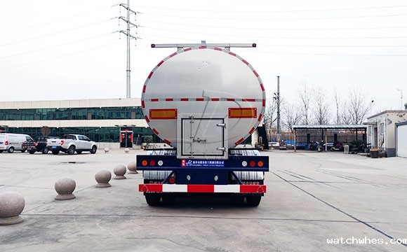 鲜奶运输罐车