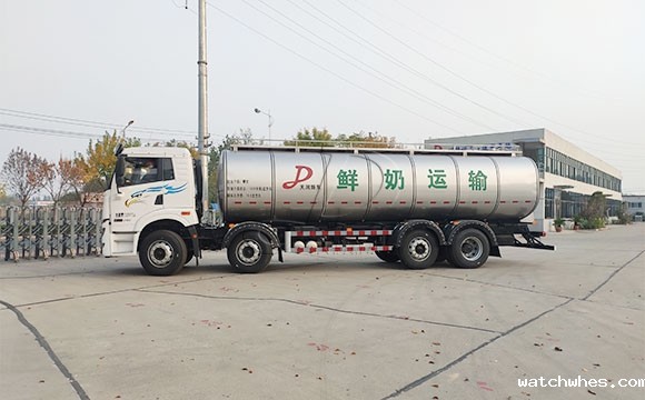 前四后六<a href=/ target=_blank class=infotextkey>奶罐车</a>