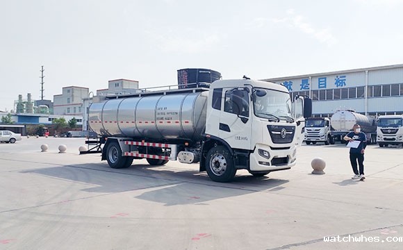 车罐一天鲜奶运输车