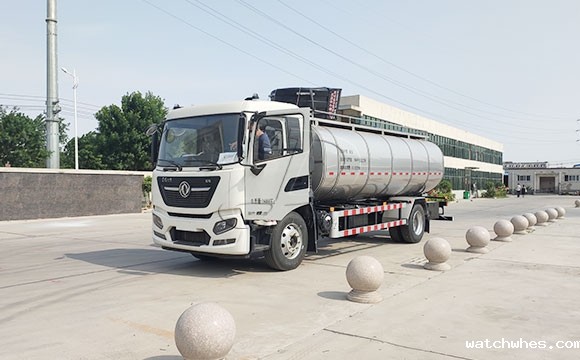 车罐一天鲜奶运输车