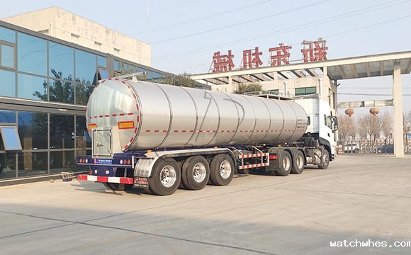 <a href=http://xnc.xdqj.com/xnc/ target=_blank class=infotextkey>半挂<a href=/ target=_blank class=infotextkey>奶罐车</a></a>