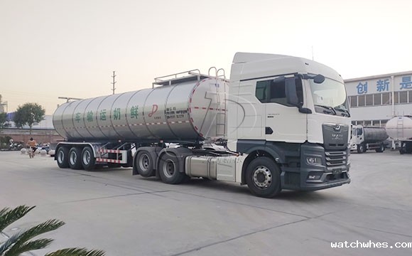牛奶运输罐车
