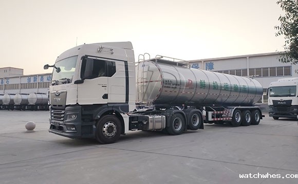 牛奶运输罐车