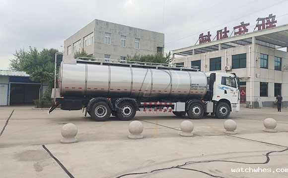 解放前四后六<a href=/ target=_blank class=infotextkey>奶罐车</a>