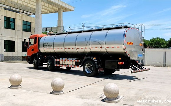 东风国六牛奶运输车