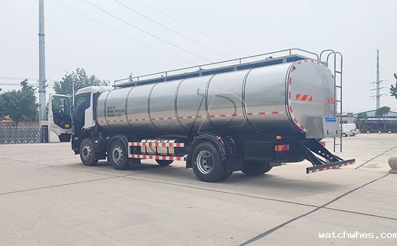 车罐一体牛奶运输车