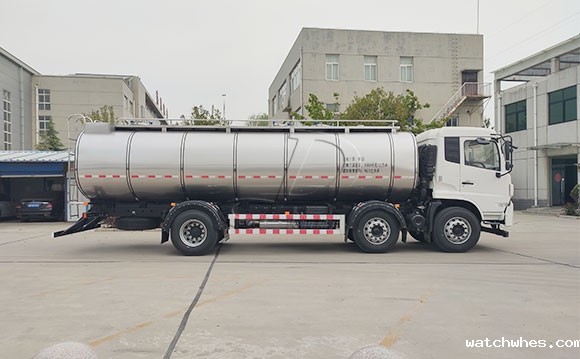 东风<a href=/ target=_blank class=infotextkey>奶罐车</a>