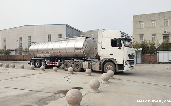 半挂鲜奶直通车