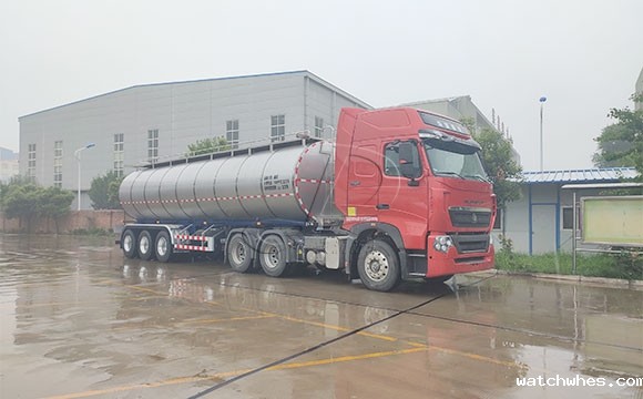 牛奶运输物流车