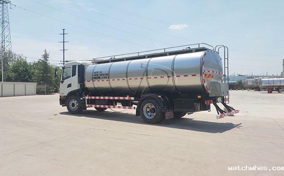鲜奶一体运输罐车