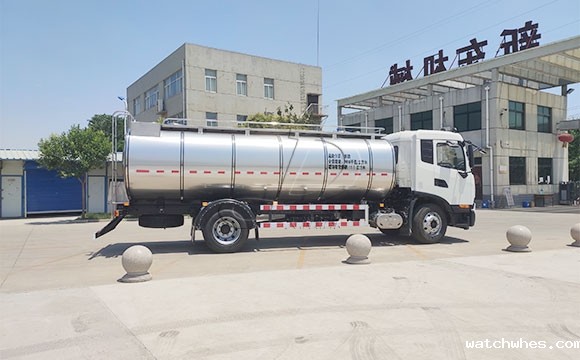 鲜奶一体运输罐车