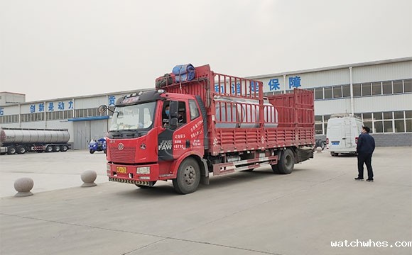 不锈钢保温运输罐