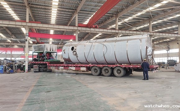 50吨大型保温冷奶罐