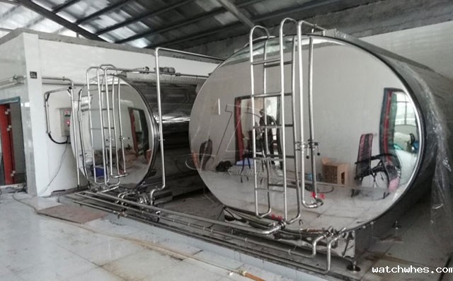 星空体育app官网入口室内冰水速冷奶仓客户安装调试现场