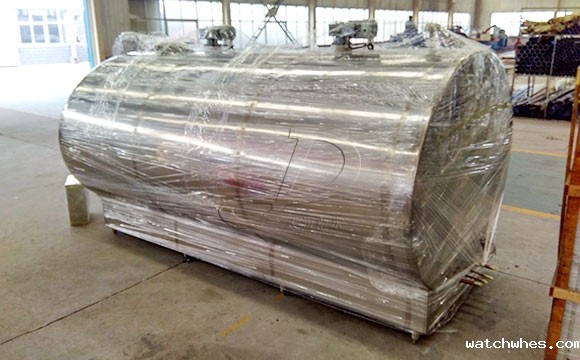 星空体育app官网入口10吨鸭血<a href=/ target=_blank class=infotextkey>制冷罐</a>准备发往山东