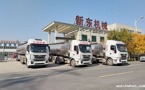 大型<a href=http://xnc.xdqj.com/xnc/ target=_blank class=infotextkey>半挂<a href=/ target=_blank class=infotextkey>奶罐车</a></a>