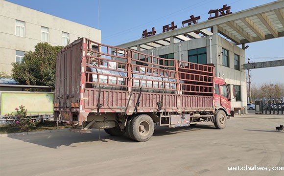 安阳客户订购的5吨卧式鲜奶<a href=/ target=_blank class=infotextkey>制冷罐</a>下午发货