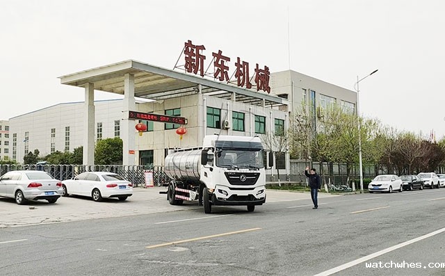 河北前四后四国六运输鲜鲜奶运输车下午发往石家庄