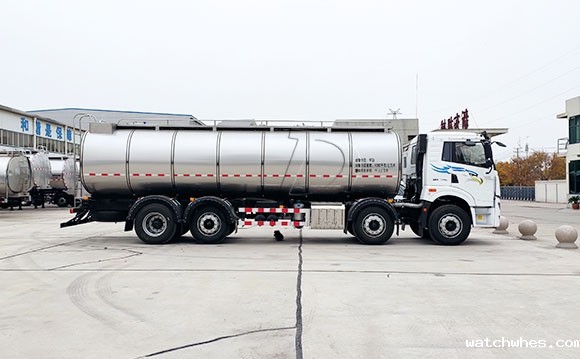 一体式拉鲜奶车